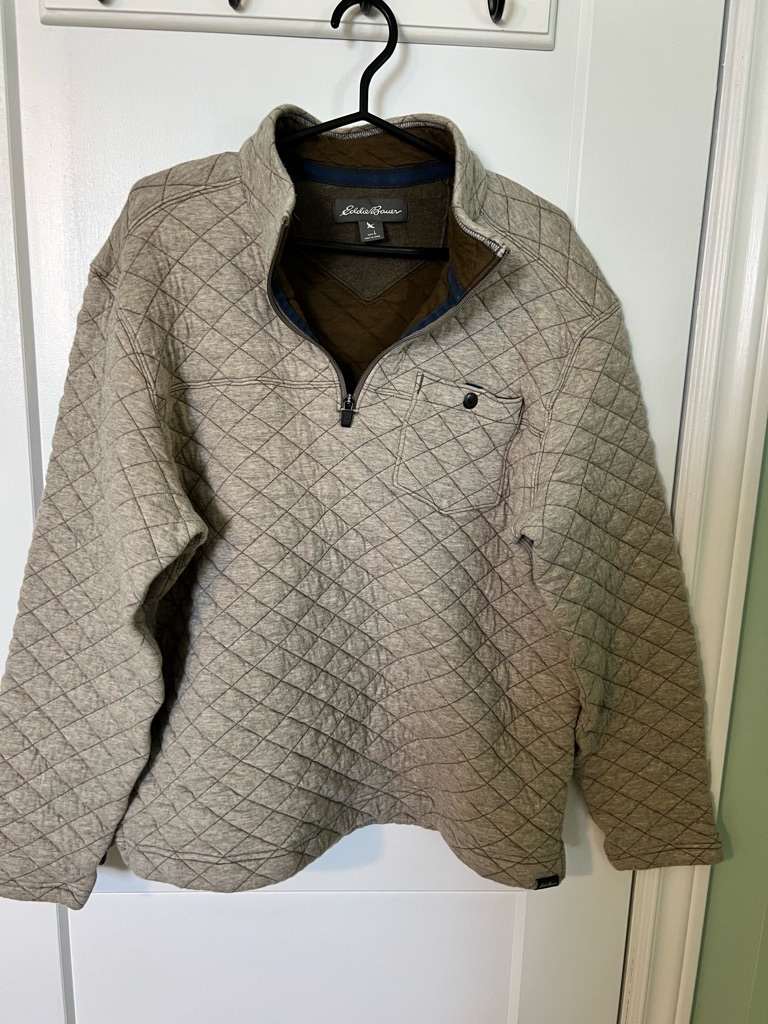 Eddie Bauer Quilted Quarter Zip Pullover - Men’s Size Large
